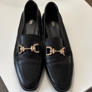 Zara Men's Elegant Black Loafers with Gold Detail